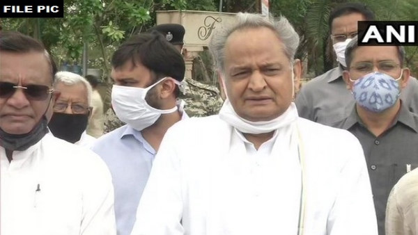 present stock of vaccine in Rajasthan will finish in the next 2 days CM Gehlot wrote to PM Modi present stock of vaccine in Rajasthan will finish in the next 2 days CM Gehlot wrote to PM Modi