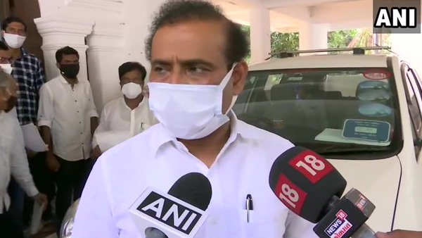 Nashik Oxygen leak Maharashtra Health Minister Rajesh Tope said situation will be under control Nashik Oxygen leak Maharashtra Health Minister Rajesh Tope said situation will be under control