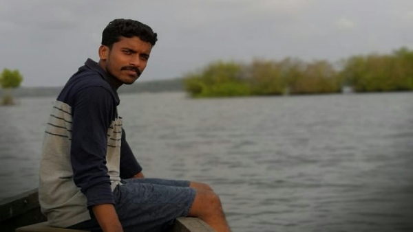 पिता टेलर और मां मनरेगा मजदूर
