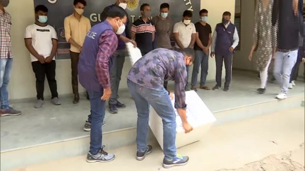 Remdesivir vials worth ₹5 lakh seized in Vadodara, fake injections sold in Ahmedabad Remdesivir vials worth ₹5 lakh seized in Vadodara, fake injections sold in Ahmedabad