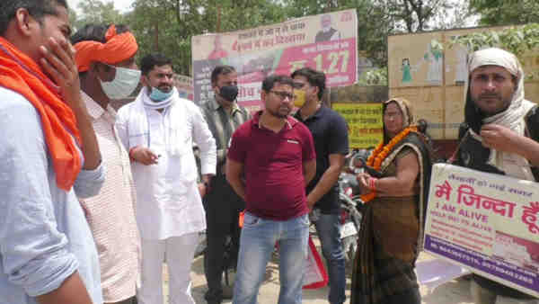 युवा भी साथ देने आए आगे