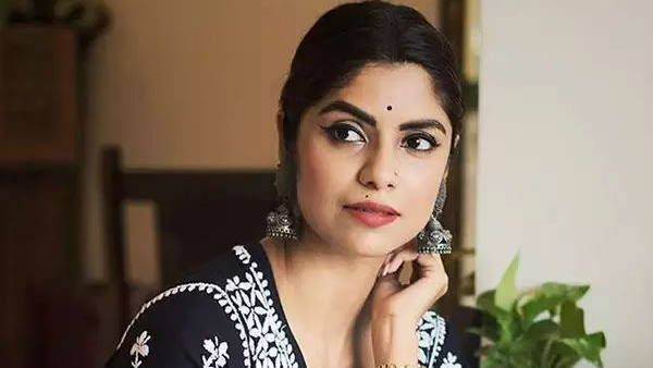 महिलाएं भी करती हैं ब्रेस्ट पर कमेंट