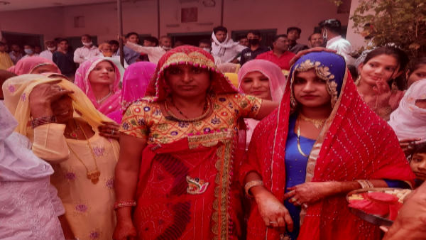 जाट परिवार मुस्लिम बेटी के छुछक लेकर पहुंचा