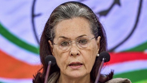 जब सोनिया से मिलने के लिए PM को करना पड़ता था इंतजार
