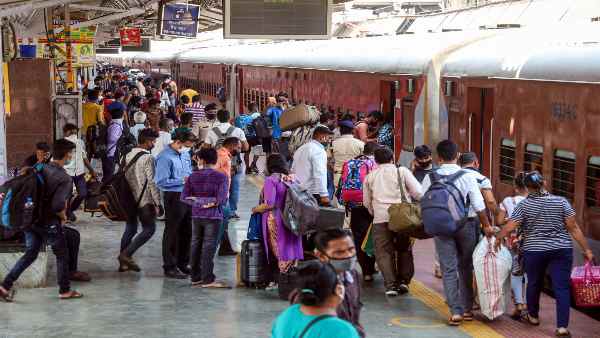 04478 आनंद विहार टर्मिनल-रक्सौल जंक्शन स्पेशल ट्रेन