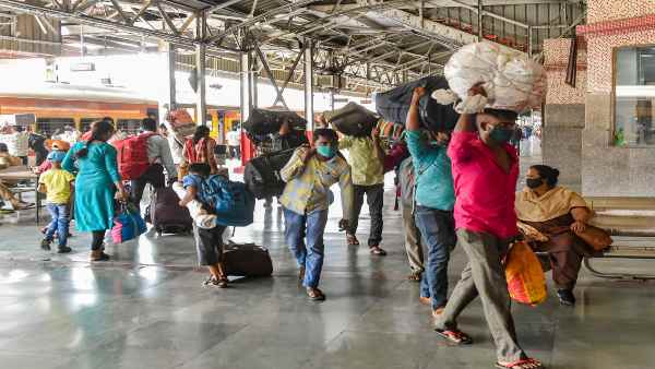 09073/09107 बांद्रा टर्मिनस-गोरखपुर-बांद्रा टर्मिनस स्पेशल ट्रेन
