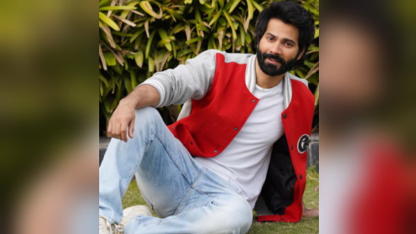 वरुण धवन ने वर्कआउट करते हुए दिखाई बॉडी