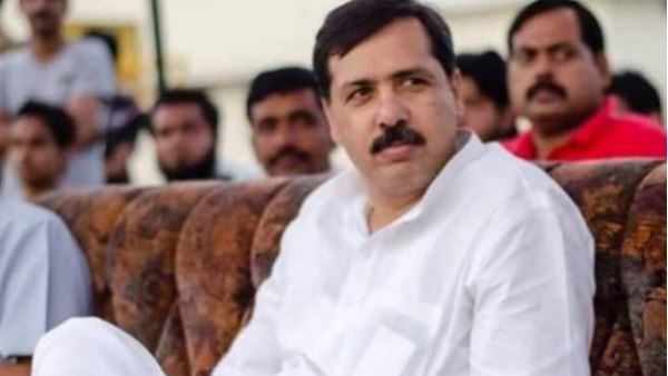 उपचुनाव में मल्हनी विधानसभा सीट से भी दाखिल किया था पर्चा, लेकिन