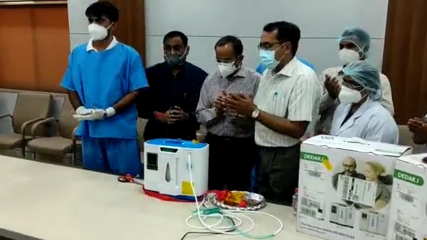 24 ऑक्सीजन कंसंट्रेटर और 30 ऑक्सीमीटर भिजवाए