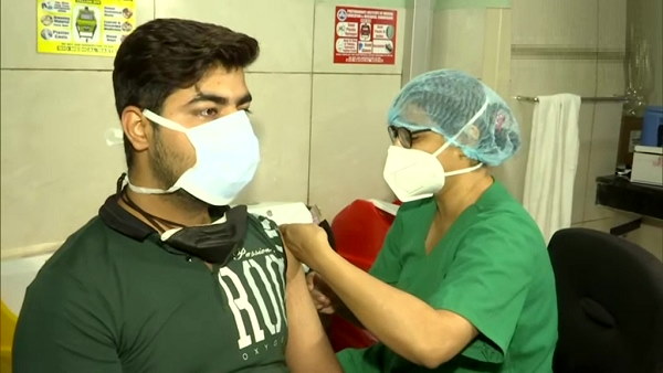 chandigarh vaccine for 18+ : covid vaccination drive in chandigarh | Chandigarh Corona Curfew Extension chandigarh vaccine for 18+ : covid vaccination drive in chandigarh | Chandigarh Corona Curfew Extension