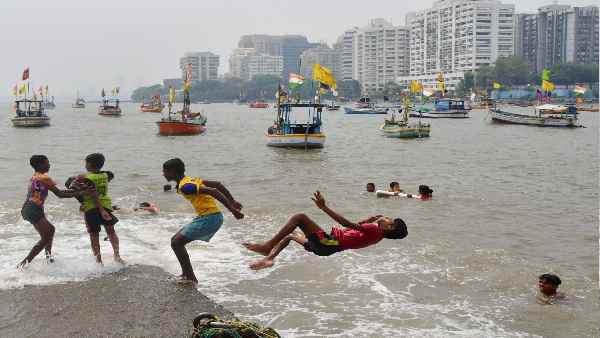 महाराष्ट्र में बच्चों को फ्लू का टीका