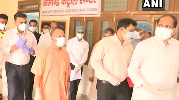 CM Yogi Adityanath inspects COVID 19 Command Control Centre at Aligarh CM Yogi Adityanath inspects COVID 19 Command Control Centre at Aligarh