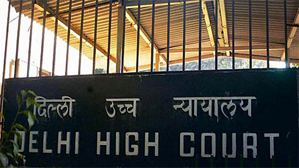 दवाओं और ऑक्सीजन सिलेंडर की जमाखोरी के आरोपी नेताओं को दिल्ली पुलिस ने क्लीन चिट दी, HC ने लगाई फटकार दवाओं और ऑक्सीजन सिलेंडर की जमाखोरी के आरोपी नेताओं को दिल्ली पुलिस ने क्लीन चिट दी, HC ने लगाई फटकार