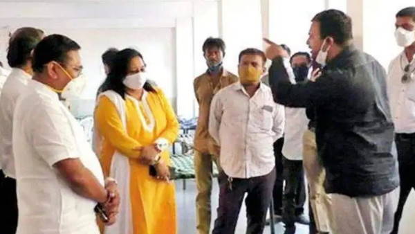 BJP MP Prabhu Vasava faced the ire of a BJP worker in covid centre surat BJP MP Prabhu Vasava faced the ire of a BJP worker in covid centre surat