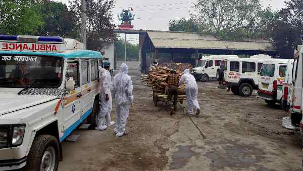 A Man who cremated more than 300 Covid victims in Hisar,Haryana, succumbed to the virus A Man who cremated more than 300 Covid victims in Hisar,Haryana, succumbed to the virus