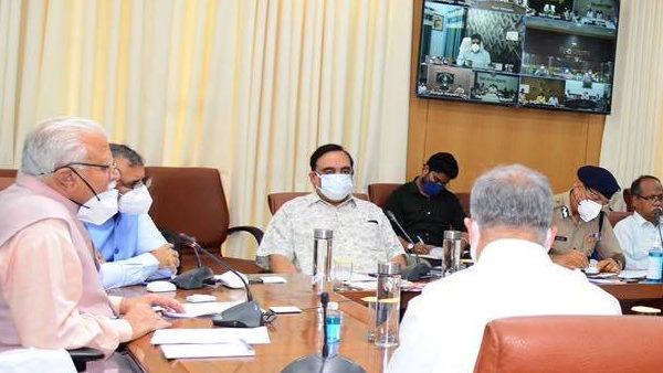 Haryana Chief Minister Manohar Lal Khattar visited 17 districts to monitor preparations to defeat covid 19 pandemic, know their steps and instructions Haryana Chief Minister Manohar Lal Khattar visited 17 districts to monitor preparations to defeat covid 19 pandemic, know their steps and instructions