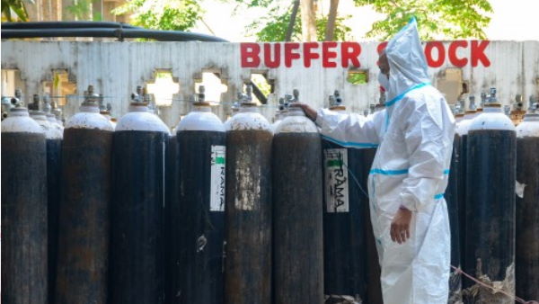 Lucknow Blast during refilling of oxygen cylinder 2 lost his life Lucknow Blast during refilling of oxygen cylinder 2 lost his life