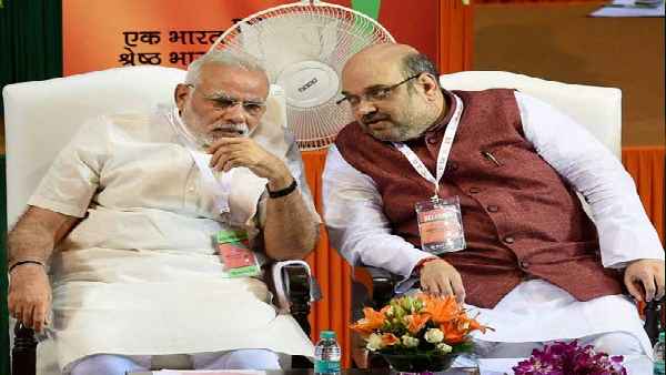 'हर चीज का नाम बाल ठाकरे के नाम पर जरूरी नहीं'