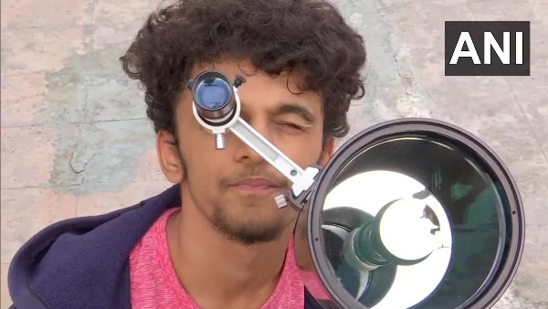प्रथमेश ने इन उपकरणों की ली मदद