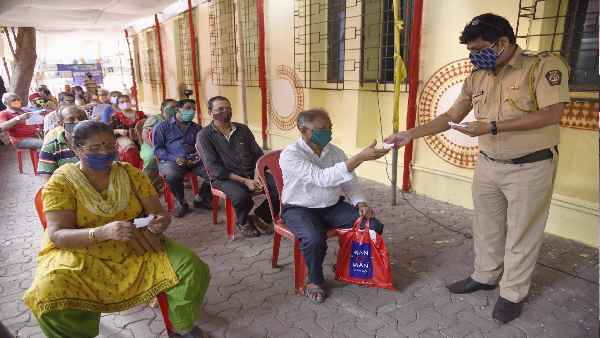 राज्य सरकार केंद्र पर ठीकरा फोड़ रही थी