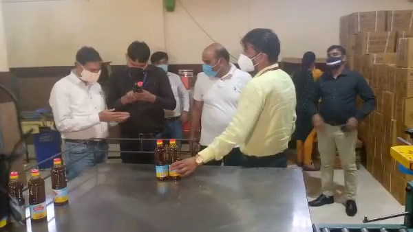 कार्रवाई की वीडियोग्राफी भी करवाई गई