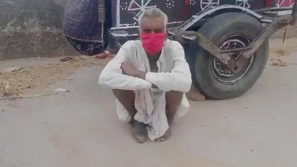 तीन पुत्र व तीन पुत्रियां