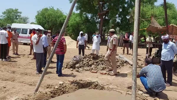 बोरवेल में बच्चा सुरक्षित