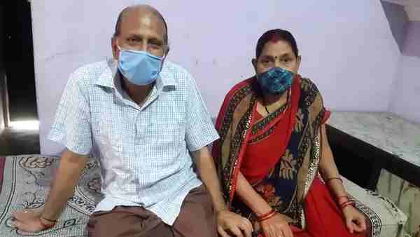 Wife Meena Tripathi did not leave Shyam Prakash Tripathi, serving in Corona ward Wife Meena Tripathi did not leave Shyam Prakash Tripathi, serving in Corona ward