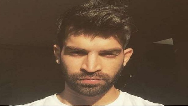 'बॉलीवुड के आधे से ज्यादा लोग ड्र्ग्स का सेवन करते हैं'