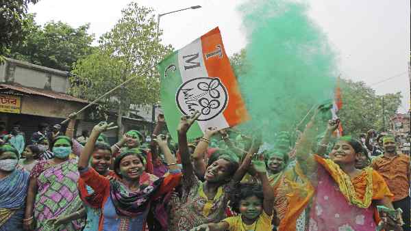 West Bengal Vidhan Sabha Chunav Results 2021:BJP or TMC leads with less than 1,000 votes in around 35 seats West Bengal Vidhan Sabha Chunav Results 2021:BJP or TMC leads with less than 1,000 votes in around 35 seats
