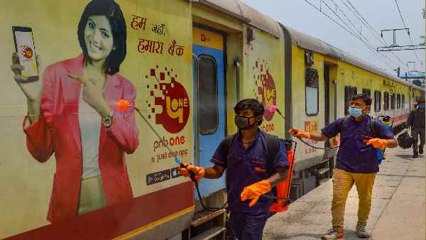 अप्रैल में भी रद्द की गई थीं 50 स्पेशल ट्रेन