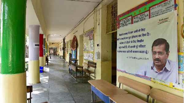 कंपनी और केंद्र के दावे और स्टॉक में भारी अंतर