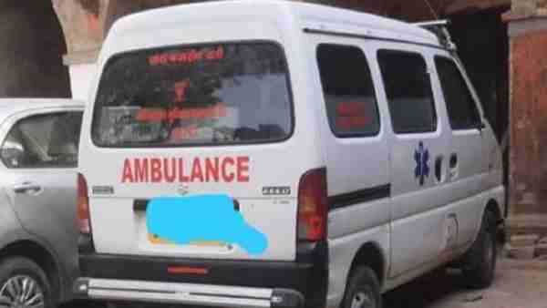 varanasi news: three boy and a girl found in ambulance arrested by police varanasi news: three boy and a girl found in ambulance arrested by police