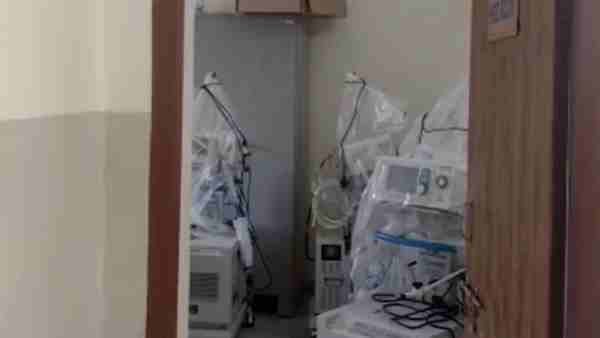 Firozabad News: Hundreds of ventilators purchased from PM Cares Fund are blowing dust Firozabad News: Hundreds of ventilators purchased from PM Cares Fund are blowing dust
