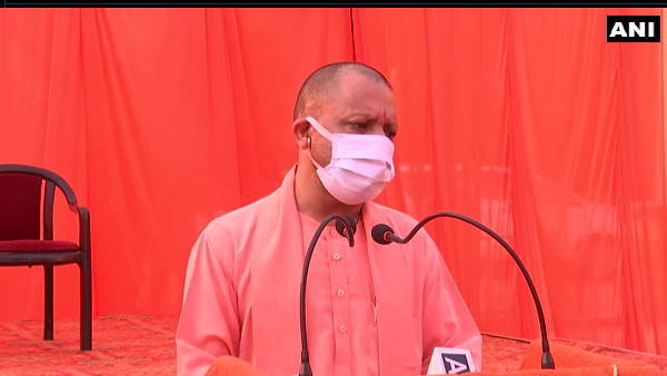 CM Yogi in Ayodhya to review preparation to fight covid CM Yogi in Ayodhya to review preparation to fight covid