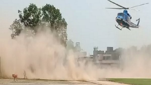 cm Yogi Adityanath security lapse in azamgarh cm Yogi Adityanath security lapse in azamgarh