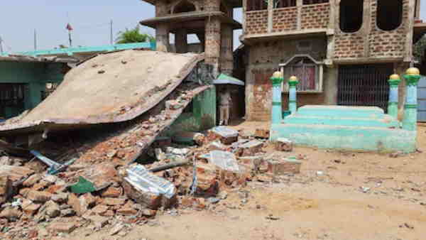 banka bomb blast in madarsa many people injured banka bomb blast in madarsa many people injured