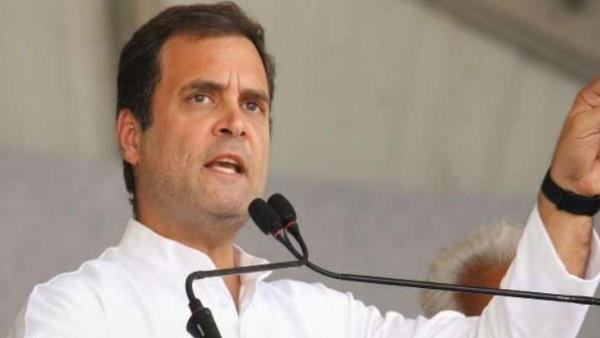 राहुल गांधी ने साधा निशाना