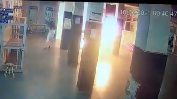 Madhya Pradesh After the assault accused reached the hospital and set the victim on fire Madhya Pradesh After the assault accused reached the hospital and set the victim on fire