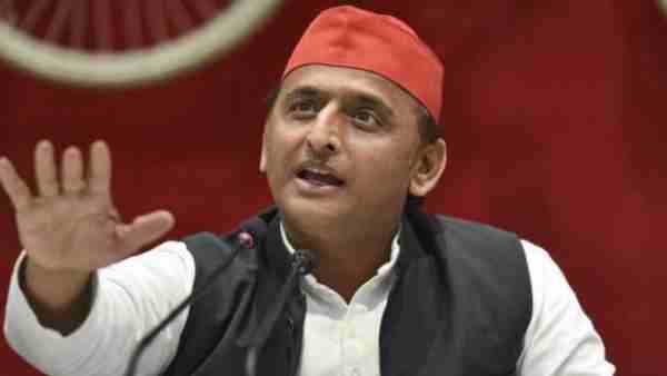Akhilesh Yadav said that Uttar Pradesh is facing political transition along with corona infection Akhilesh Yadav said that Uttar Pradesh is facing political transition along with corona infection