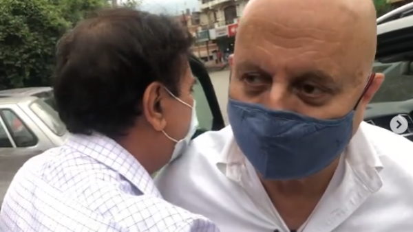 '50 साल के बाद मिलकर बेहद खुशी हुई'