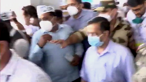delhi cm arvind kejriwal visits gujarat today delhi cm arvind kejriwal visits gujarat today