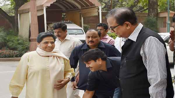 मायावती के बाद बसपा में सबसे कद्दावर नेता हैं मिश्रा