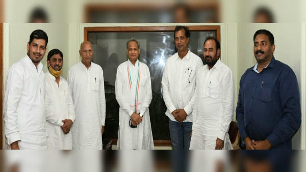बसपा वाले विधायकों की आज बैठक