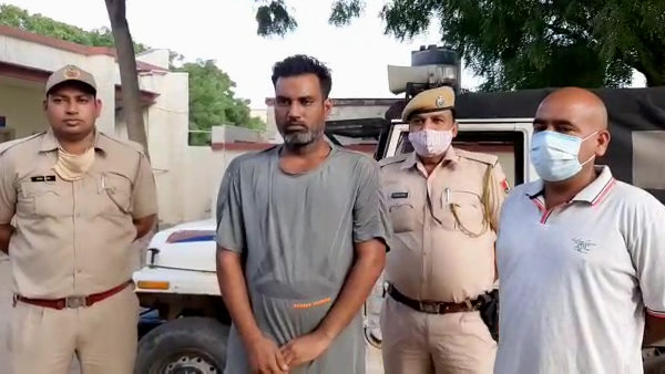 Rajasthan : Fraud of four and a half lakh rupees in name of Rajyavardhan Singh Rathod, accused arrested Rajasthan : Fraud of four and a half lakh rupees in name of Rajyavardhan Singh Rathod, accused arrested
