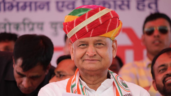 सीएम अशोक गहलोत के पास तीन विकल्प