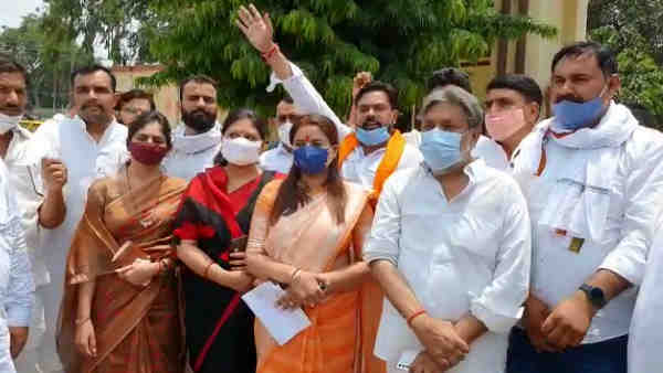 District Panchayat President Election: BJP candidate Dr. Antul Tewatia elected unopposed in Bulandshahr District Panchayat President Election: BJP candidate Dr. Antul Tewatia elected unopposed in Bulandshahr