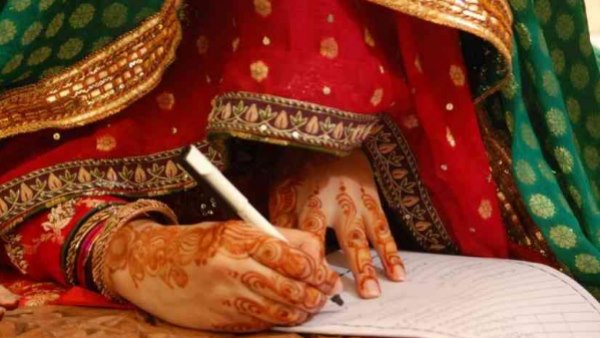 panchayat ordered teacher to marry with his class 10th girl student in gorakhpur panchayat ordered teacher to marry with his class 10th girl student in gorakhpur