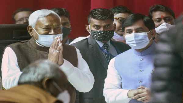 जेडीयू की अब दिल्ली की सत्ता में साझेदारी की तैयारी?