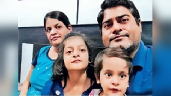 Manoj Kumar, a polio sufferer from Sirsa Dabwali, has donated blood 54 times so far Manoj Kumar, a polio sufferer from Sirsa Dabwali, has donated blood 54 times so far